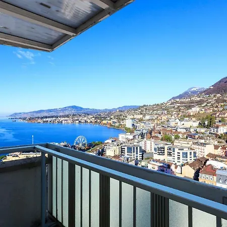 Elegant With Stunning View מונטרה