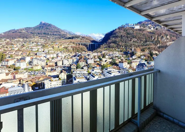 Elegant With Stunning View